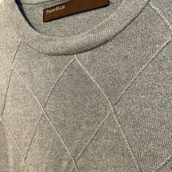 Perry Ellis Knit Sweater - Picture 2 of 3